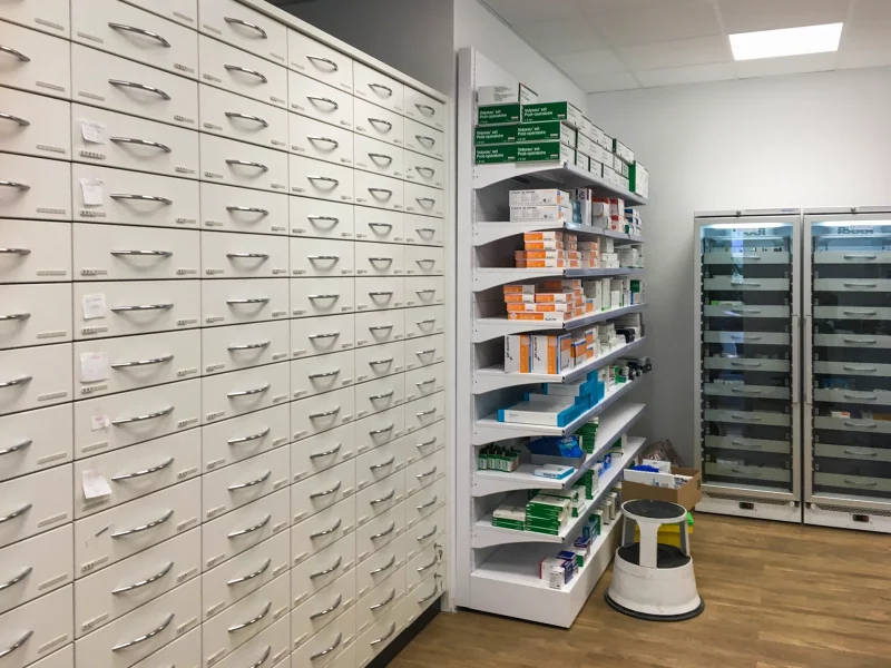 pharmacie-damier-montelimar-11